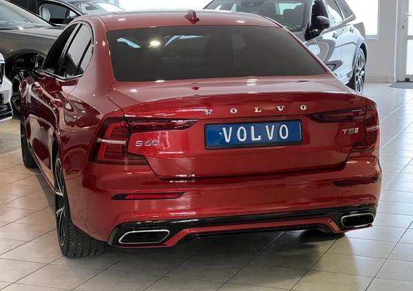 Volvo S60 cena 129900 przebieg: 133000, rok produkcji 2019 z Nasielsk małe 704